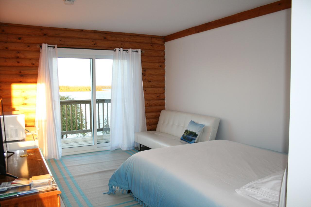 Tamarac Island Motel Stokes Bay Екстер'єр фото